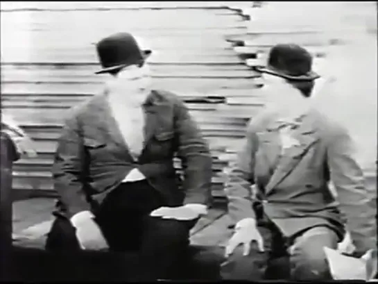 Laurel y Hardy - La Herencia Maldita