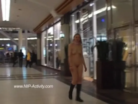 Nude in Public - Jenny 4