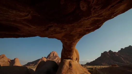 Sarit Hadad - Ze Sheshomer Alay (Offer Nissim/ Yinon Yahel Remix) (Desert Timelapse) (2013)