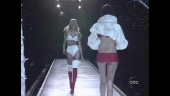 The Victoria's Secret Fashion Show (муз-шоу) - 2001