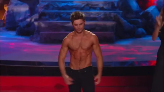 Zac Efron SHIRTLESS on MTV Movie Awards 2014