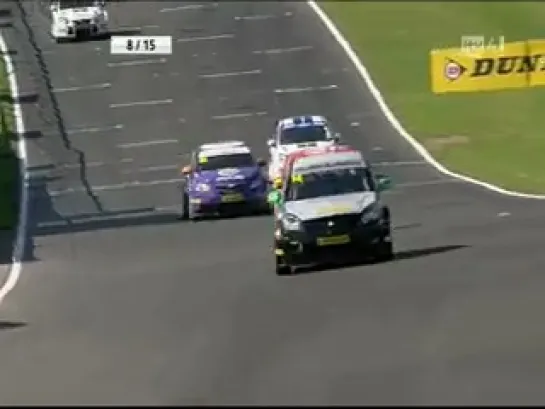 BTCC 2011.  Этап 9 - Брэндс-Хэтч. Первая гонка