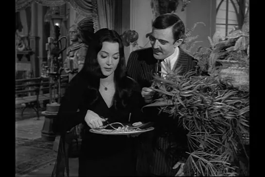 The Addams Family S2E24 / Семейка Аддамс / Ophelia Visits Morticia / Офелия навещает Мортисию HD 720 (rus)