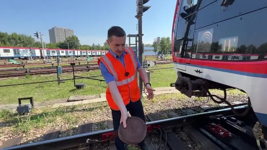 Буксировка поезда метро