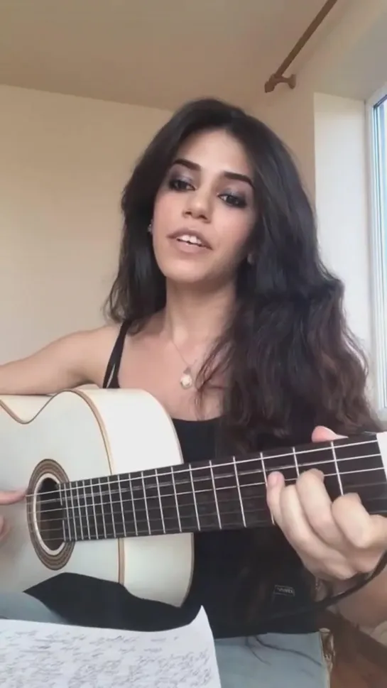 ELENA _⁄Yerevan_⁄ Charles Aznavour -  La Bohème La Mancha Guitars.