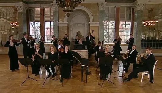 Bach - Brandenburg Concerto No. 1 in F major, BWV 1046 (Freiburger Barockorchester, Gottfried von der Goltz, 2000)