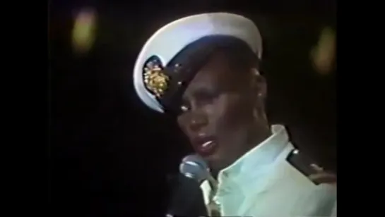 Grace Jones - Les Feuilles Mortes (Live, Roseland Ballroom NYC) (1978)