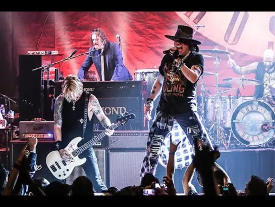 Guns N' Roses - Locomotive [live, 2019.10.07]