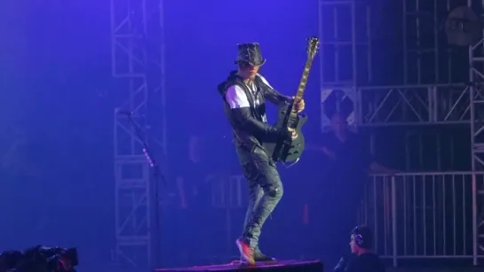 Guns N' Roses - This I Love [live, 2014.04.17, DJ Ashba solo]