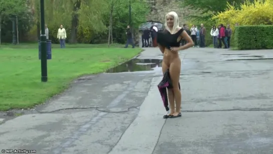 Paris Nude in Public 4 [720p]