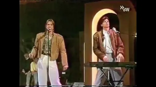 The Twins - Hold on to your dreams ( live, Clip Klapp ) ( 1987 )