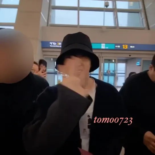 2020.01.07 Incheon --> Macau for Star Magazine shoot Bytomo_hiyo0723