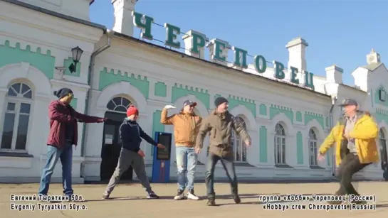 50 old soviet breakdancers flashmob