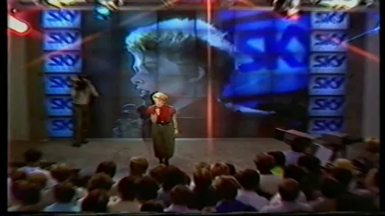 C.C. Catch - Soul survivor ( live, Sky Channel ) ( 1987 )