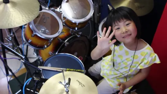 Immigrant Song - Led Zeppelin ⁄7year old drummer “Yoyoka “  レッド・ツェッペリン『移民の歌』 7歳女子ドラマーが叩いてみた