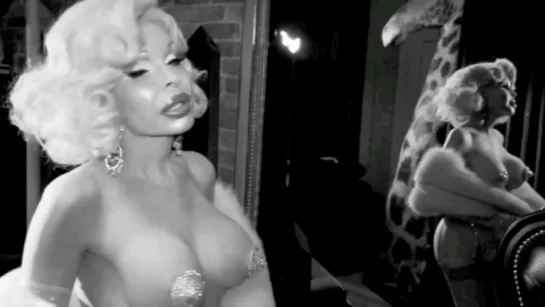 Amanda Lepore - Slick It Up Commercial