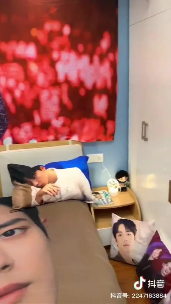 [Douyin] XFX bed room