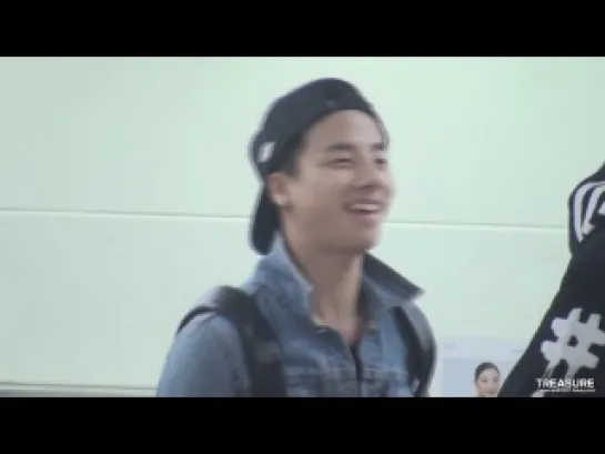 140411 [FANCAM] Jinhwan at Gimpo airport