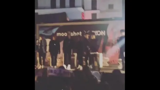 moonshot x iKON mini fanmeeting they sing MY TYPE ©asselyaqq