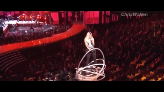 2013: Chris Brоwn & Nicki Minaj - Love More (Live @ BET Awаrds 2013)