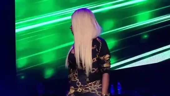 Nicki Minaj & Meek Mill - Dope Dealer (Live @ «Power 105.1's Powerhouse 2013»)