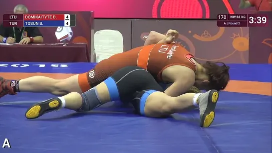 sports women's wrestling D. DOMIKAITYTE vs B. TOSUN