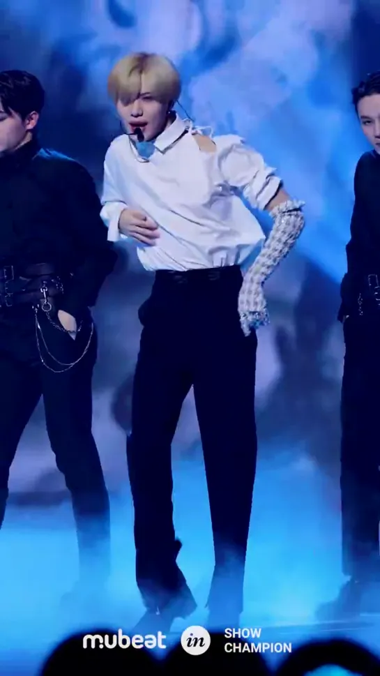 190403(0220) {пред запись/FanCam} TAEMIN - WANT @ Show Champion {OFF THE RECORD}