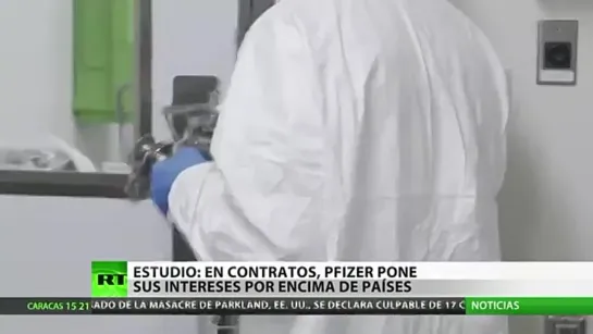 Pfizer usa su vacuna anticovid para "silenciar a los gobiernos y maximizar las ganancias"