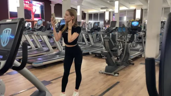 Quick Fuck In The Gym. Risky Public Sex With Californiababe. - 2160p