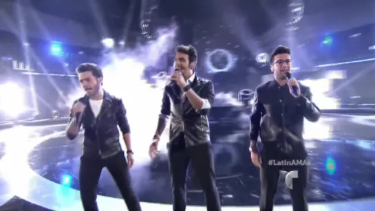 Il Volo canta “Grande amore” en los Latin American Music Awards 2015 (08/10/2015)