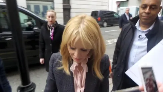 Kylie Minogue Arrives At BBC Radio 2 Studios (London 09.03.2018)