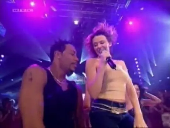 Spinning Around (TOTP 07.07.2000)