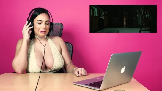 Babes React To IT