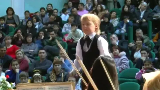 Edward Yudenich (8 years old) conducts Liszt Les Preludes