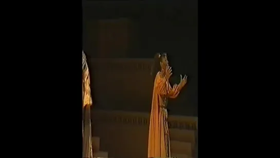 Aida. Oviedo, 1990