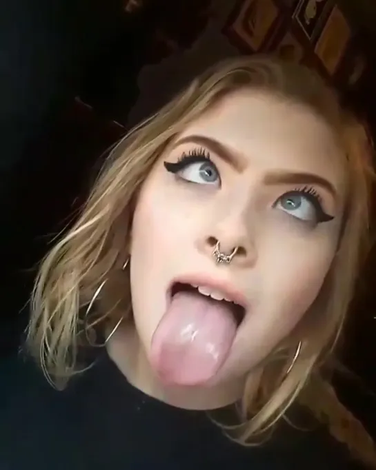 XXX(Ahegao)