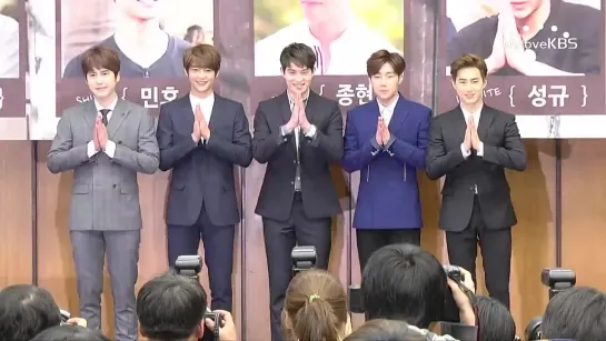 150409 Minho и Suho на Press Conference 'Fluttering India'