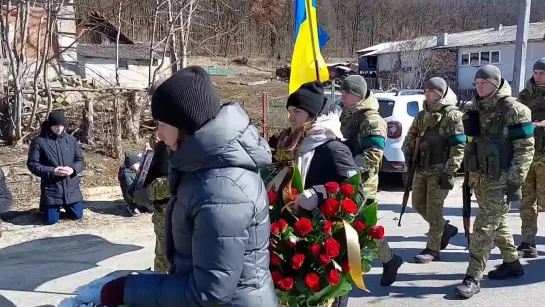 У Баворові прощаються з 37-річним підполковником Романом Гахом