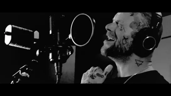 Sixx:A.M. – Maybe It’s Time (feat. Corey Taylor,  Ivan Moody, Slash, AWOLNATION)