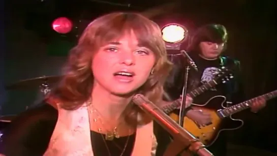 Suzi Quatro - She's In Love With You  (1979 HD)