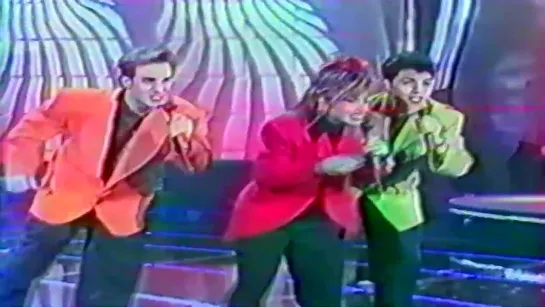 Paula Abdul – Opposites Attract (Live 1990 HD)