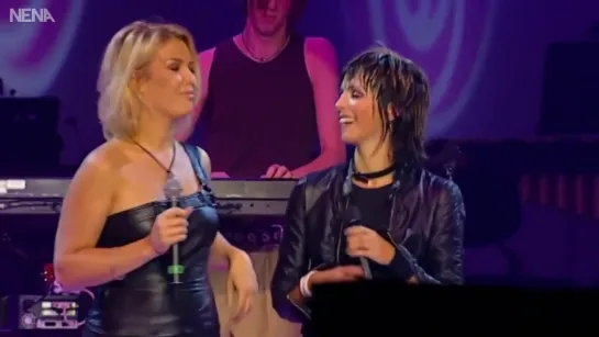 Nena & Kim Wilde - Anyplace, Anywhere, Anytime (Live 2003 HD1)