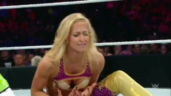 Naomi vs. Summer Rae