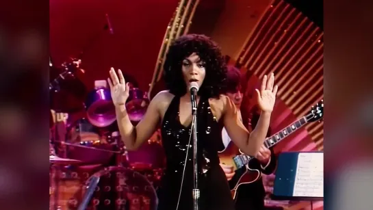 Donna Summer - I Feel Love (Live Footage) [Remastered in HD]