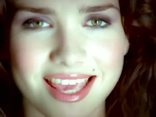 Natalia Oreiro - Cambio Dolor (Official Video)