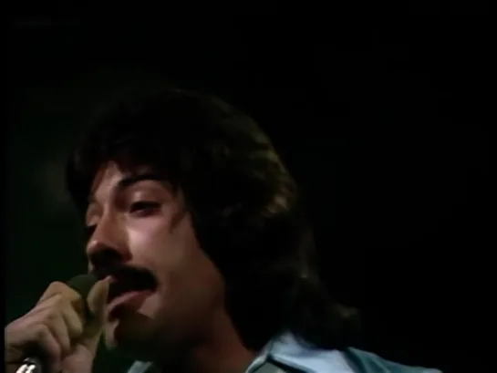 Tony Orlando  Dawn - Tie A Yellow Ribbon Round The Ole Oak Tree 1973