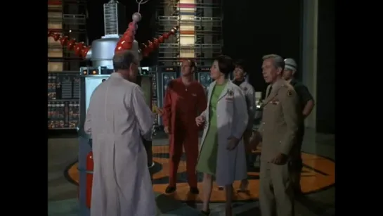 The Time Tunnel / S01E29 Raiders From Outer Space (rus)