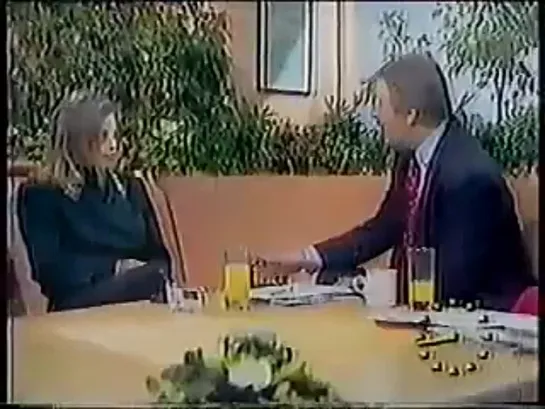 Kylie Minogue TV:AM Interview (1992)