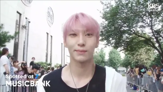 180803 LEO  CANVAS  Interview on the way to Music Bank #vixx #leo