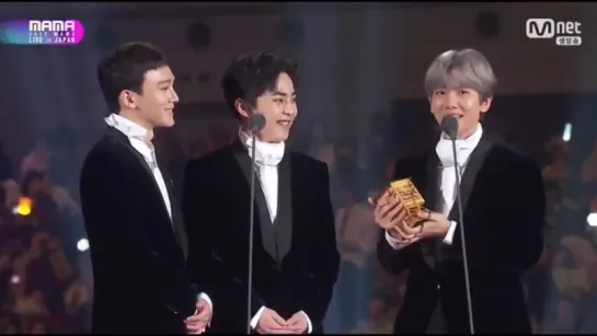 171129 EXO-CBX выиграли награду Best Asian Style in Japan